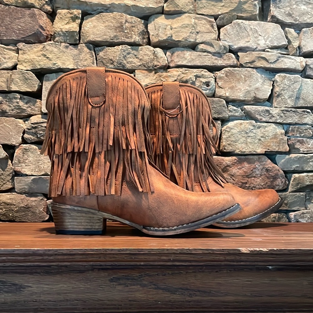 Roper Women’s Riley Fringe Western Boots
